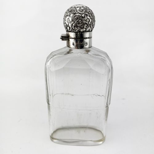 VICTORIAN GLASS AND STERLING SILVER HIP FLASK WITH REMOVABLE GILT CUP - ADDITIONAL PHOTO 6