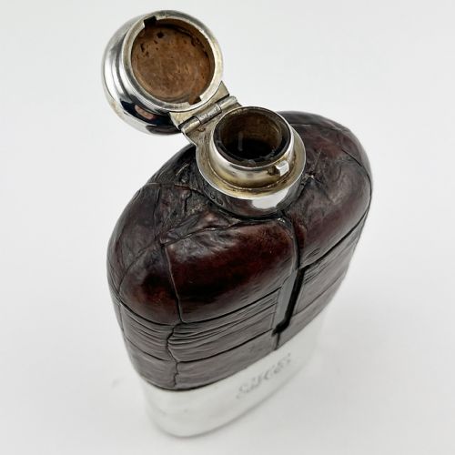 EDWARDIAN SILVER AND LEATHER CROCODILE STYLE HIP FLASK - ADDITIONAL PHOTO 3