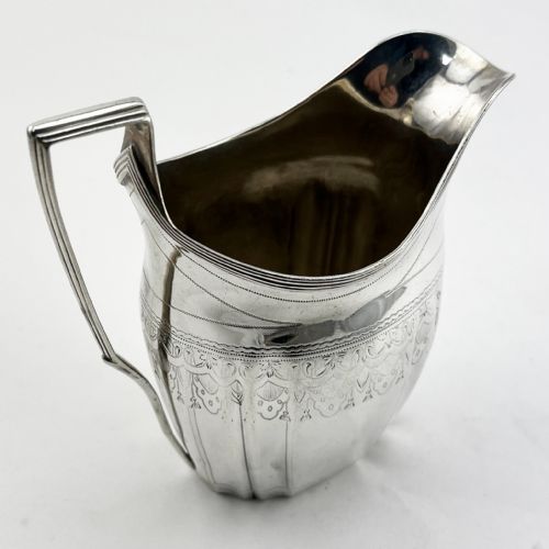 PETER ANN BATEMAN STERLING SILVER CREAM JUG - ADDITIONAL PHOTO 4