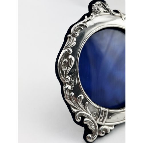 CHARMING BUCKLE STYLE EDWARDIAN STERLING SILVER PHOTO FRAME - ADDITIONAL PHOTO 1