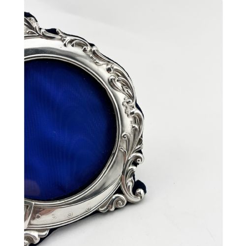 CHARMING BUCKLE STYLE EDWARDIAN STERLING SILVER PHOTO FRAME - ADDITIONAL PHOTO 4