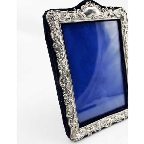 EDWARDIAN STERLING SILVER PHOTO FRAME WITH BLUE VELVET BACK - ADDITIONAL PHOTO 2