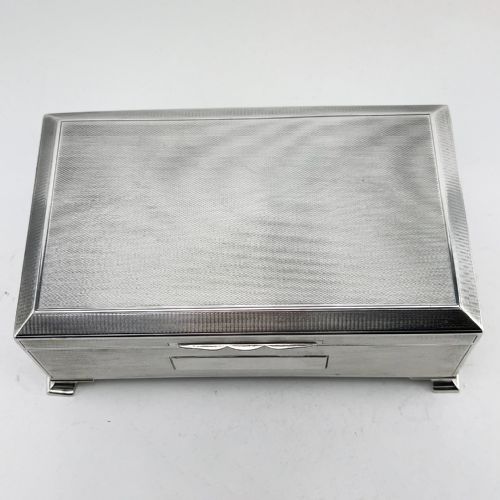 ENGINE TURNED STERLING SILVER TRINKET OR CIGARETTE BOX - ADDITIONAL PHOTO 1