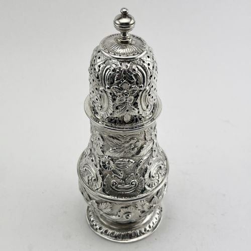 IMPRESSIVE VICTORIAN STERLING SILVER SUGAR CASTER - ADDITIONAL PHOTO 4