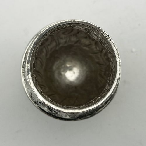 IMPRESSIVE VICTORIAN STERLING SILVER SUGAR CASTER - ADDITIONAL PHOTO 7