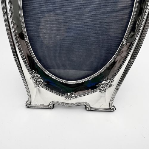 BEAUTIFUL LARGE STERLING SILVER PHOTO FRAME - ADDITIONAL PHOTO 3