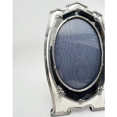 BEAUTIFUL LARGE STERLING SILVER PHOTO FRAME - ADDITIONAL PHOTO 4