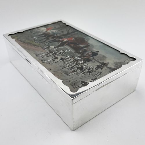 SILVER PLATED BOX DEPICTING A HUNTING SCENE ON THE LID - ADDITIONAL PHOTO 4
