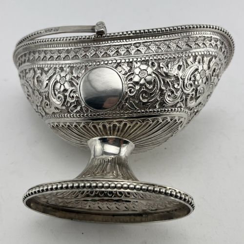 PRETTY VICTORIAN STERLING SILVER SUGAR BASKET - ADDITIONAL PHOTO 5