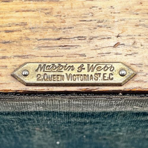 MAPPIN WEBB STERLING SILVER AND OAK CIGAR OR TRINKET BOX - ADDITIONAL PHOTO 7