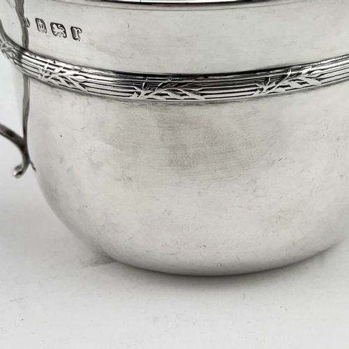 CIRCULAR STERLING SILVER PORRINGER OR CHRISTENING BOWL - ADDITIONAL PHOTO 2