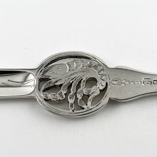 SUPERIOR BOXED SET OF SIX SILVER PLATED LOBSTER PICKS - ADDITIONAL PHOTO 3