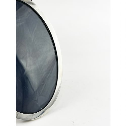 ELEGANT OVAL STERLING SILVER PHOTO FRAME WITH PLAIN BORDER - ADDITIONAL PHOTO 1