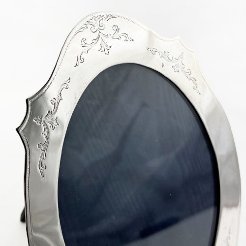 UNUSUAL SHAPE STERLING SILVER PHOTO FRAME - ADDITIONAL PHOTO 3