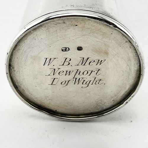 UNUSUAL VICTORIAN STERLING SILVER HUNTING STYLE HIP FLASK - ADDITIONAL PHOTO 4