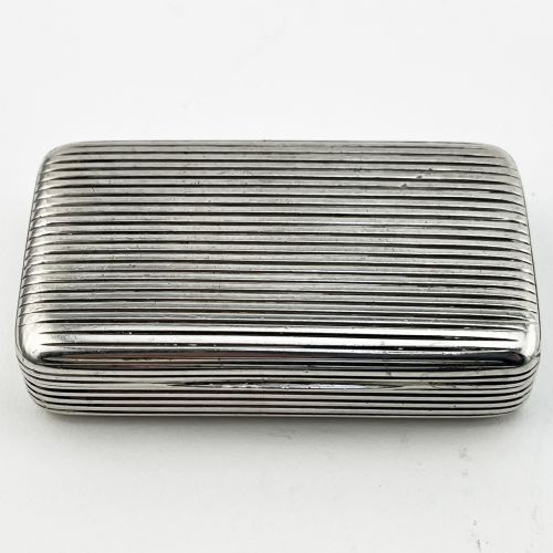 GEORGE III STERLING SILVER SNUFF BOX