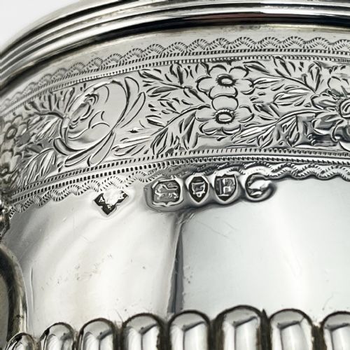 GOOD QUALITY AND GAUGE VICTORIAN STERLING SILVER TEA CADDY - ADDITIONAL PHOTO 4