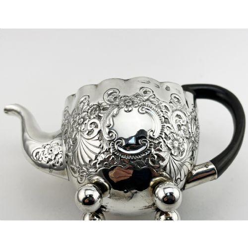 PRETTY LATE VICTORIAN STERLING SILVER BACHELOR TEAPOT - ADDITIONAL PHOTO 2