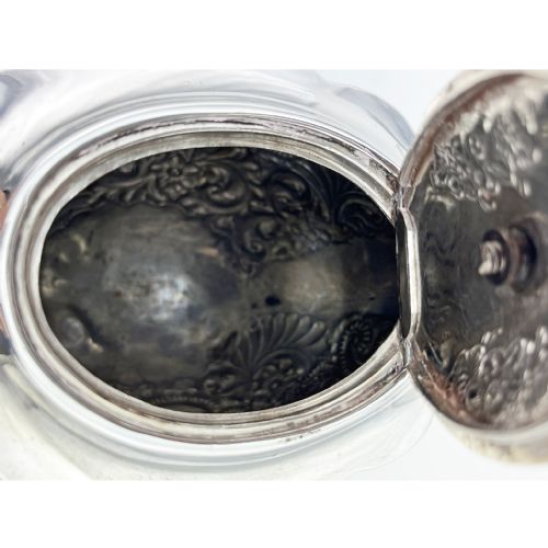 PRETTY LATE VICTORIAN STERLING SILVER BACHELOR TEAPOT - ADDITIONAL PHOTO 5