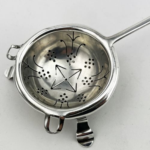 GOOD QUALITY STERLING SILVER TEA STRAINER - ADDITIONAL PHOTO 5
