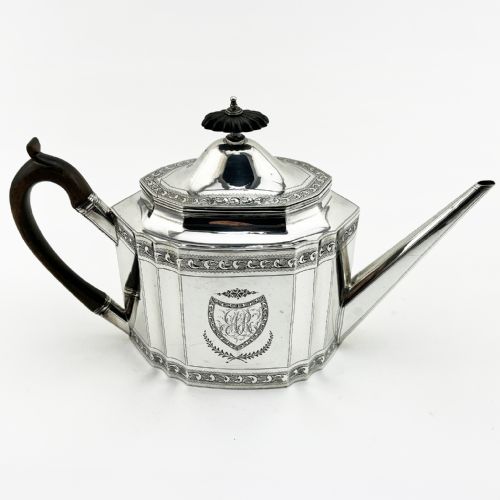 ROBERT HENNELL GEORGIAN STERLING SILVER TEAPOT - ADDITIONAL PHOTO 1