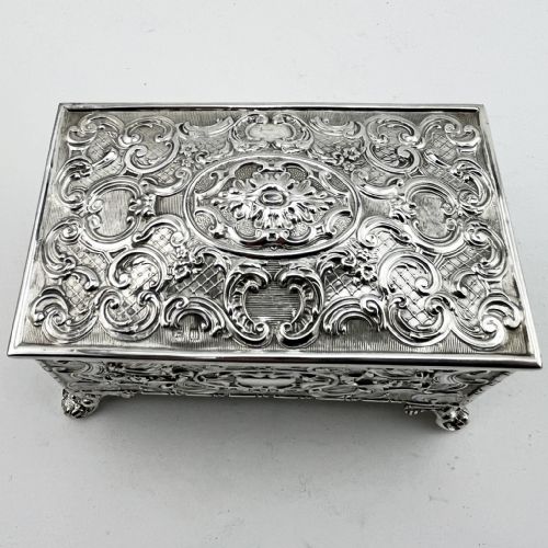 EDWARDIAN CHEST SHAPED STERLING SILVER JEWELLERY OR TRINKET BOX - ADDITIONAL PHOTO 1