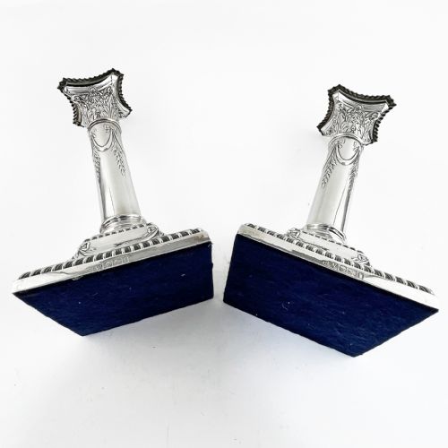 PAIR OF CLASSICAL EDWARDIAN STERLING SILVER CANDLESTICKS - ADDITIONAL PHOTO 7