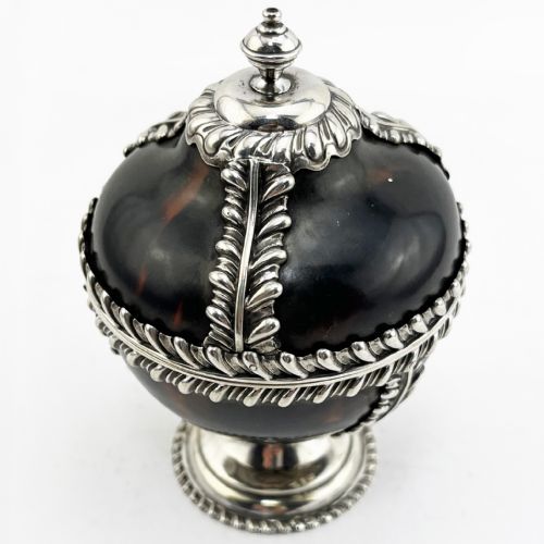 VICTORIAN TORTOISESHELL AND STERLING SILVER MOUNTED STRING OR THREAD HOLDER - ADDITIONAL PHOTO 1