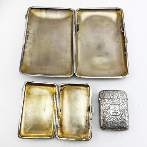 UNUSUAL STERLING SILVER CASED SET OF MATCHING SMOKERS CASES - ADDITIONAL PHOTO 6