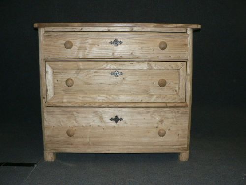 Antique Pine Chest of Drawers