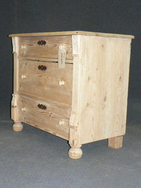 Small Antique Pine Chest of Drawers