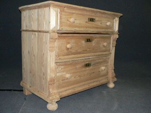 Small Antique Pine Chest of Drawers