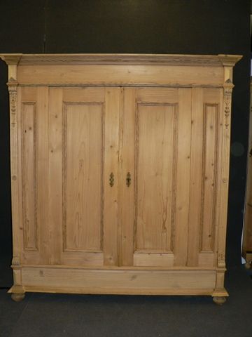 Very Large Antique Pine Wardrobe.