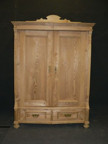 Antique Pine Wardrobe with 2 Bottom Drawers (T27073) (Can Dismantle Into 2 Pieces for Delivery if Required)