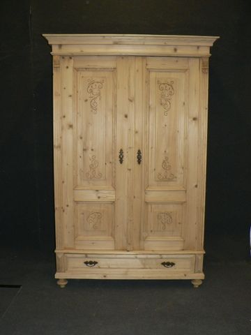 Large Antique Pine Cupboard with a Bottom Drawer (T56003)