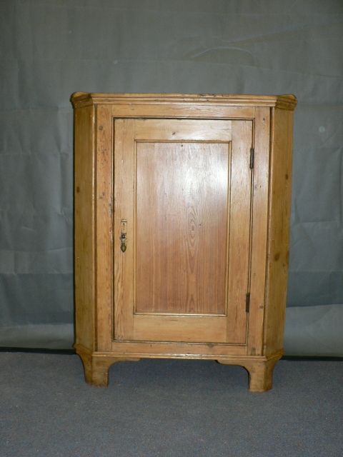 Victorian Pine Corner Cupboard