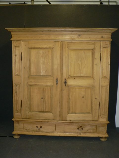 Large Antique Pine Wardrobe N(dismantles)