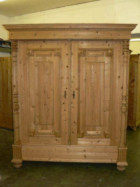Stunning Very Large Antique Pine Wardrobe.