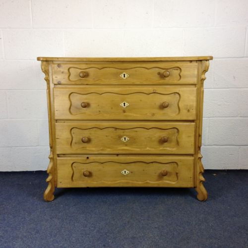 Antique Pine Chest of Drawers