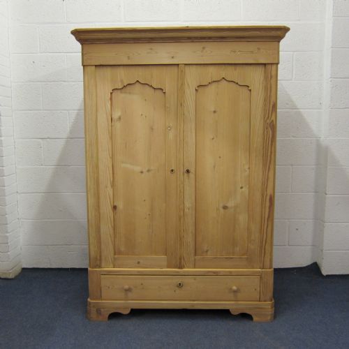 Small Antique Pine Wardrobe Which Dismantles