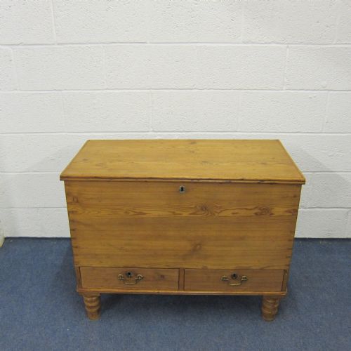 Victorian Pine Mule Chest