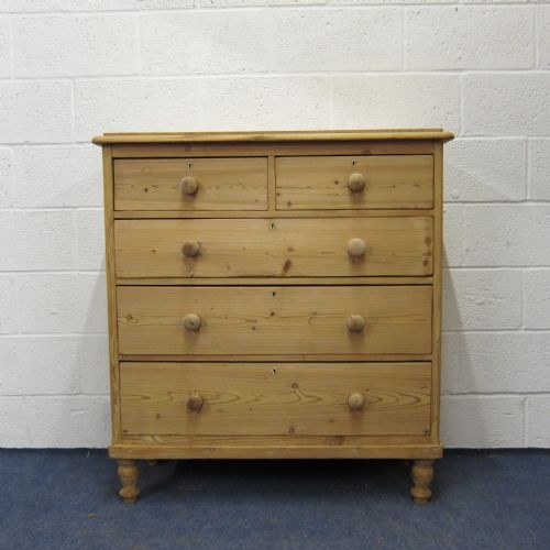 Large Victorian Pine Chest of Drawers