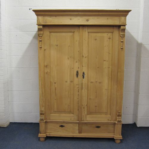 Antique Pine Wardrobe (Dismantles)