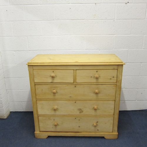 Large Victorian Pine Chest of Drawers