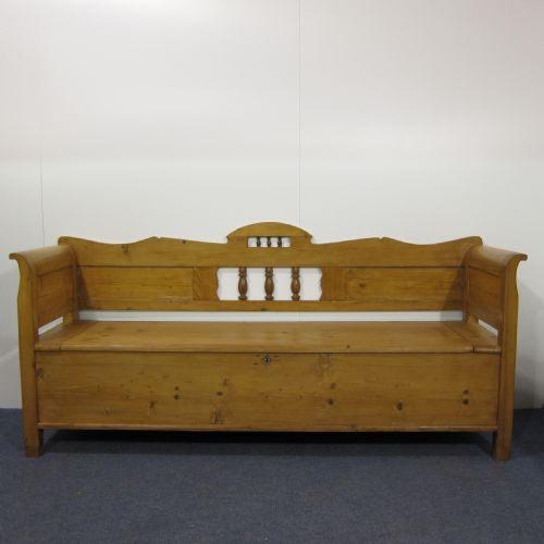 Old Pine Bench with Lift Up Seat