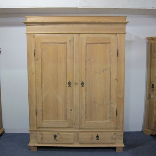 Large Antique Pine 'Knockdown' Wardrobe (Dismantles)