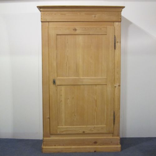 Antique Pine Single Wardrobe (Dismantles)