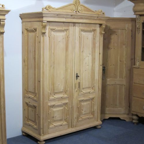 Beautiful Antique Pine Wardrobe