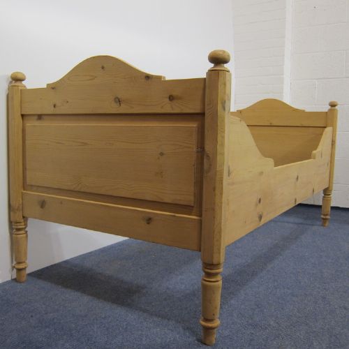 fig 1. Pretty Antique Pine Sleigh Bed