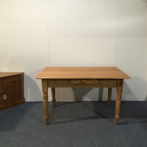 Charming Little Victorian Kitchen Table